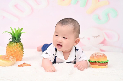 济南宝宝在妈妈肚子里
